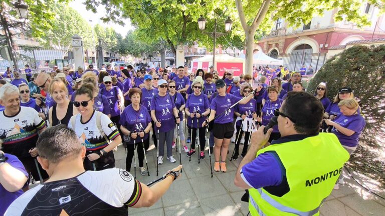Fibroreal une deporte y salud en su primera Marcha Nórdica
