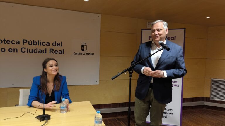 Andrea Levy presenta su libro “La utilidad de todo este dolor” en Ciudad Real