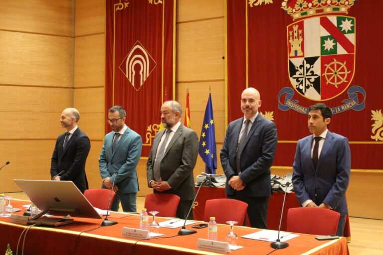 El Gobierno de Castilla-La Mancha felicita a los nuevos graduados de Enfermería, la “columna vertebral de nuestro sistema sanitario”