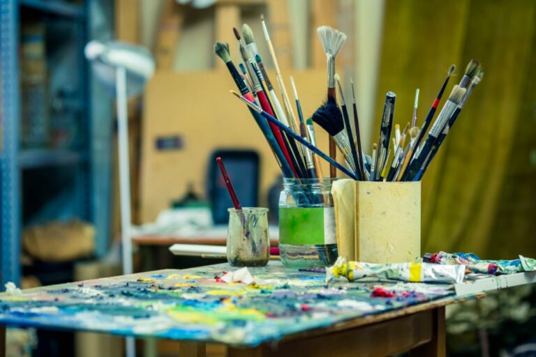 El Gobierno regional convoca los procesos de admisión a los ciclos formativos de artes plásticas y diseño y a las enseñanzas artísticas superiores de diseño