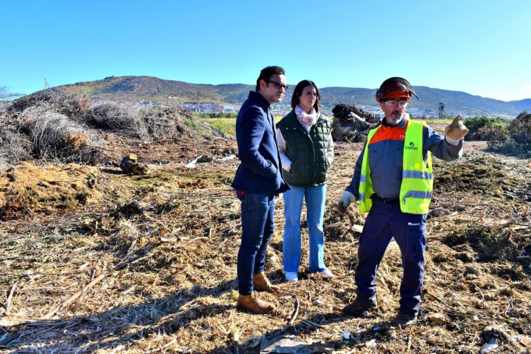 El Ayuntamiento de Puertollano comienza a triturar los restos de podas para prevenir incendios