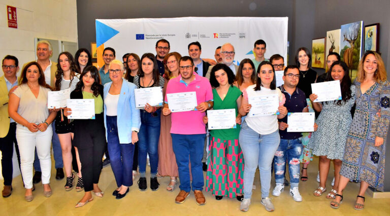 Puertollano: Dieciséis jóvenes con discapacidad intelectual se forman en soluciones digitales con el programa TánDEM