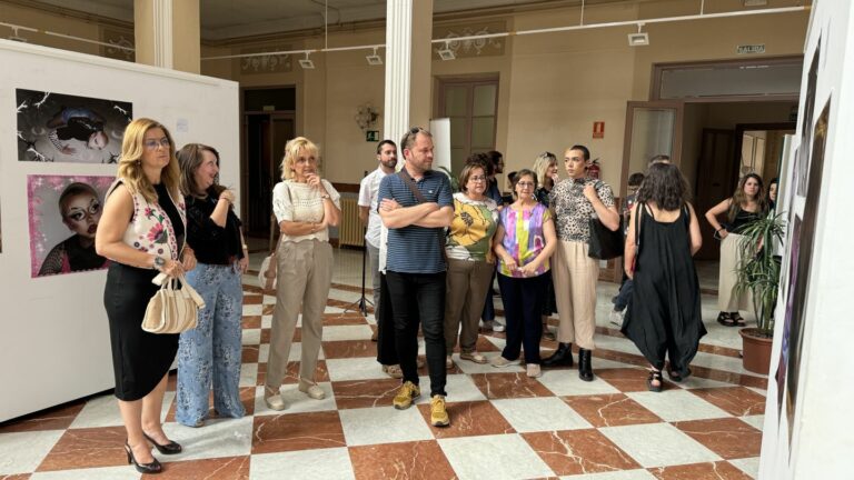 El Antiguo Casino da visibilidad a la diversidad con la exposición “Orgullo de ser”