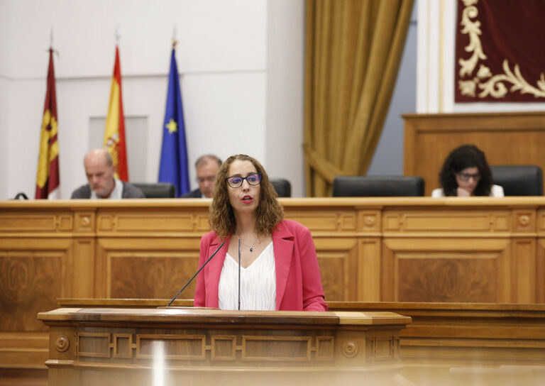 El Gobierno de Castilla-La Mancha publicará la convocatoria de ayudas de orfandad por violencia de género con la nueva cuantía de 7.200 euros