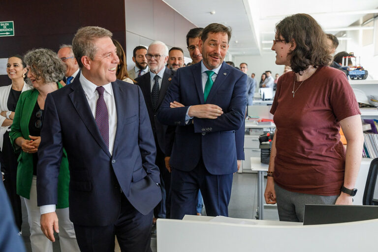 Page recuerda que esencia de izquierda es la política fiscal progresiva y avisa: «La singularidad no va a colar»