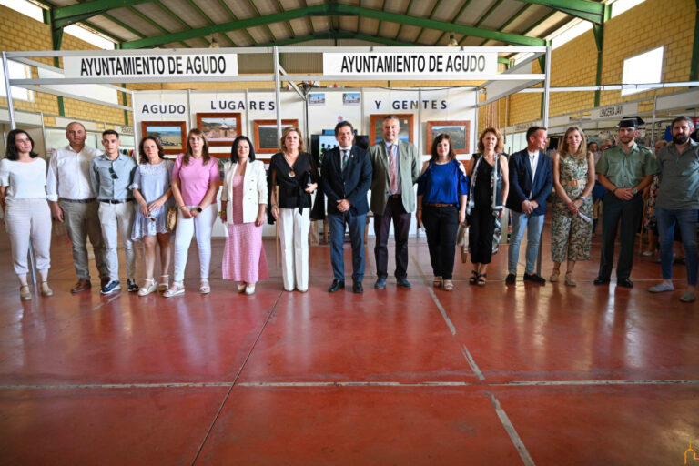 Valverde pone en valor el sector agroganadero provincial en la XVI Feria Agropecuaria y Turístico-Comercial de Agudo y reivindica «una sostenibilidad asumible»