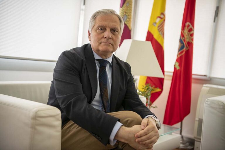 El alcalde de Ciudad Real emite un bando para conmemorar el X aniversario de la proclamación del Rey Felipe VI