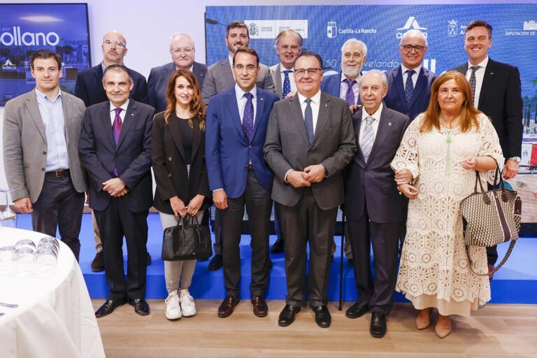 Globalcaja ensalza la contribución de Campollano al desarrollo regional, adhiriéndose a la Declaración en Apoyo al Parque Empresarial en su 50 aniversario