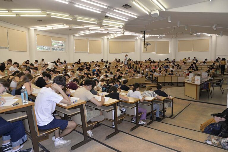 La EvAU arranca en la UCLM con normalidad y nervios entre los 9240 estudiantes preuniversitarios matriculados