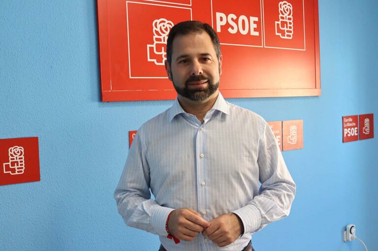 El PSOE destaca que más de 60.000 jóvenes de la provincia de Ciudad Real podrán beneficiarse en verano de hasta un 90% de descuentos en los billetes de tres y autobús