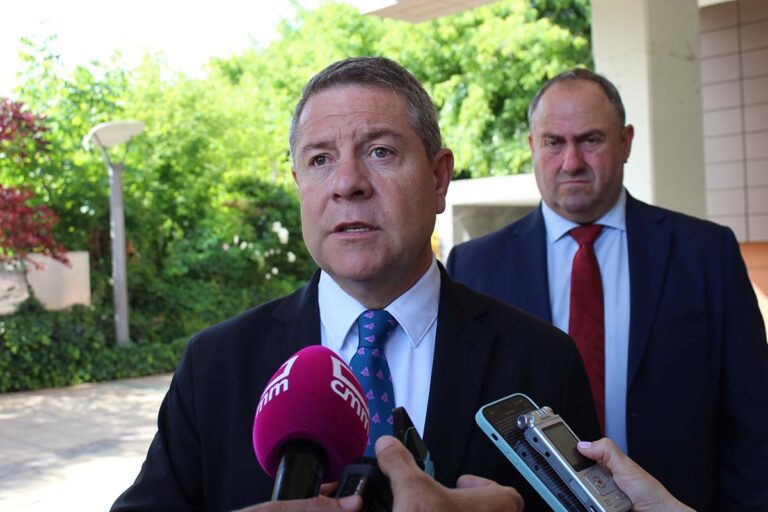 García-Page reconoce el “orgullo regional” de “poder servir a un propósito nacional” solidario acogiendo a niños enfermos de Gaza