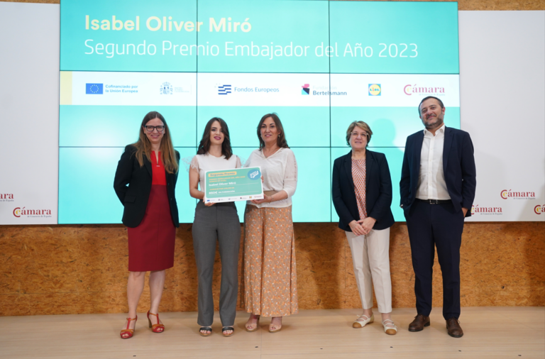 Isabel Oliver, de la red de jóvenes Somos FP Dual de Ciudad Real, segunda finalista del Premio Embajador del Año 2023 de España