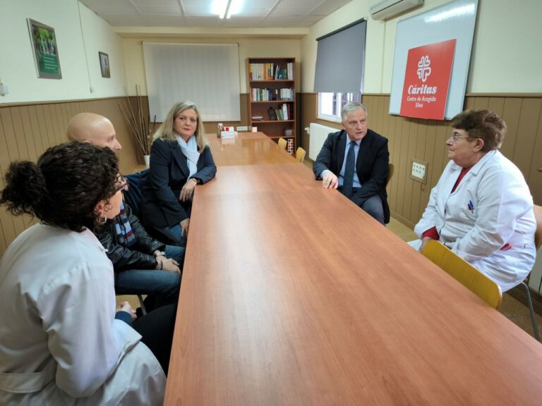 El Ayuntamiento de Ciudad Real incrementa un 15% más su aportación a Cáritas para la atención de personas sin hogar