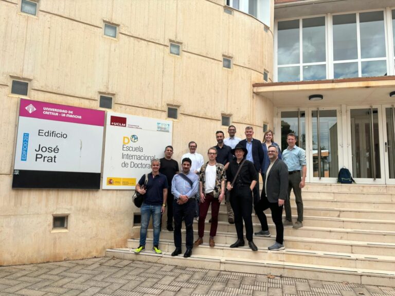 La UCLM y la Universidad RMIT de Australia colaboran en un proyecto de reciclaje de paneles fotovoltaicos