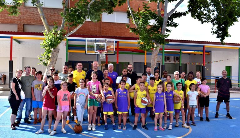 Puertollano: El proyecto “Arco Iris” cierra su actividad integradora con un partido entre padres e hijos