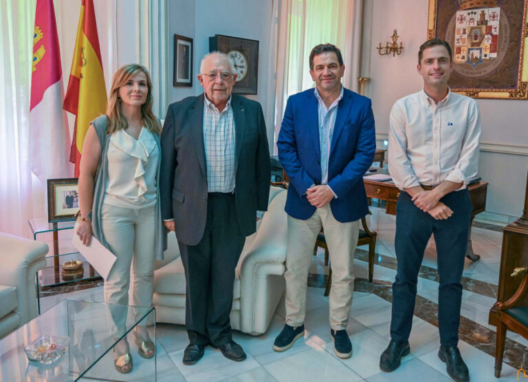La Cooperativa Ganaderías Sostenibles de Castilla-La Mancha propone en la Diputación la promoción del consumo de cordero