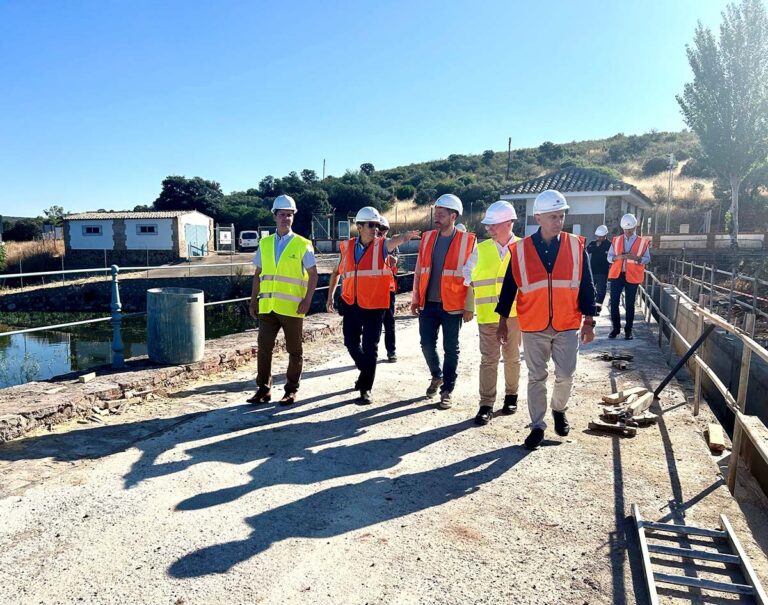 El subdelegado del Gobierno en Ciudad Real visita distintas actuaciones de la Confederación Hidrográfica del Guadiana