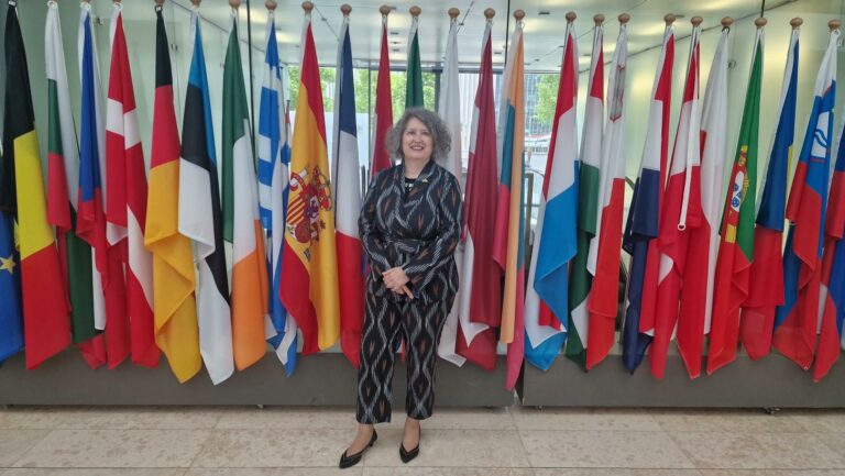 El Gobierno regional pone en valor en Europa la nueva normativa medioambiental en la que trabaja para impulsar la descarbonización y la adaptación al cambio climático