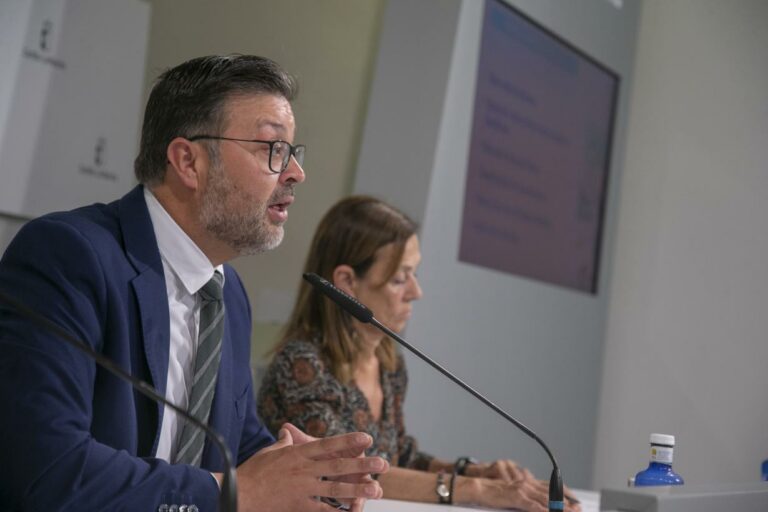 El Gobierno regional termina un curso escolar marcado por la consolidación de grandes proyectos y el desarrollo de otros nuevos como el Banco de Libros