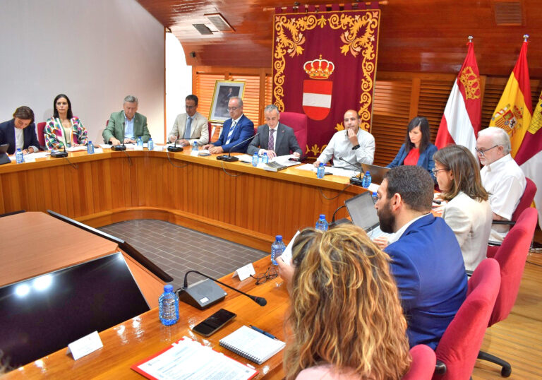 El PP de Puertollano amenaza con los tribunales a la edil socialista Esther Mora tras su alusión a posibles facturas sin justificar en Festejos
