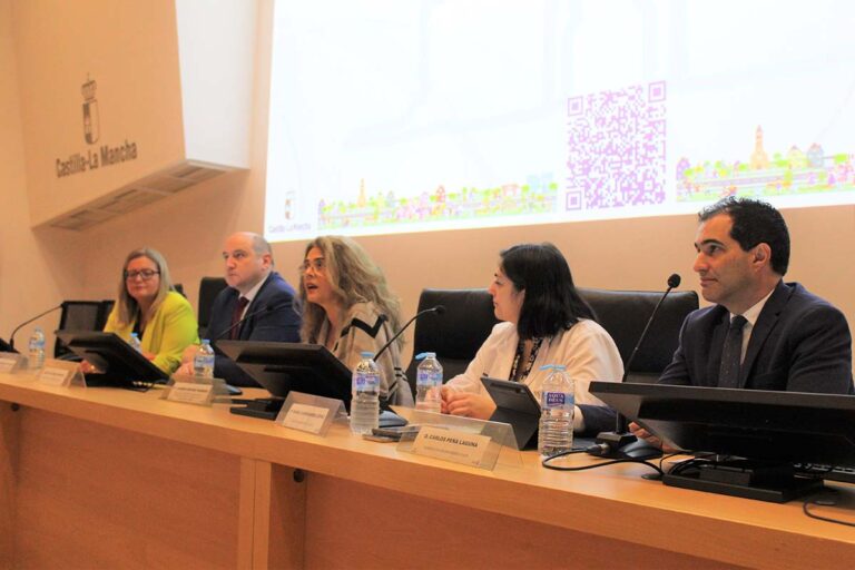 La Estrategia de Salud Comunitaria de Castilla-La Mancha apuesta por poner el foco en la salud de la persona y la prevención