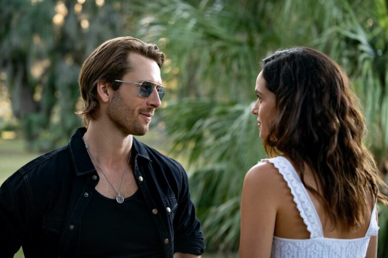 Hit man. Asesino por casualidad, coproducida, coescrita y dirigida por Richard Linklater