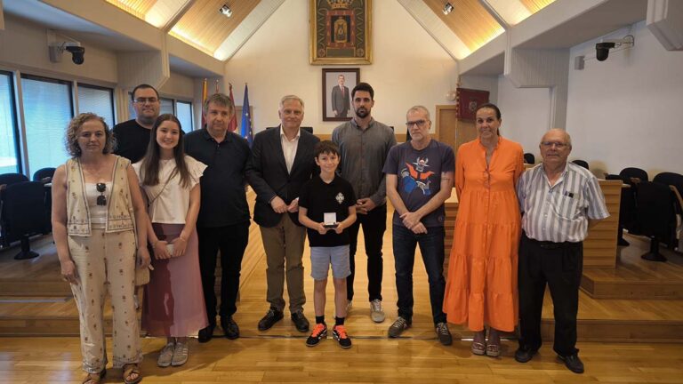 El alcalde de Ciudad Real recibe a Sebastián Fuentes, campeón de España Sub-10 en Ajedrez