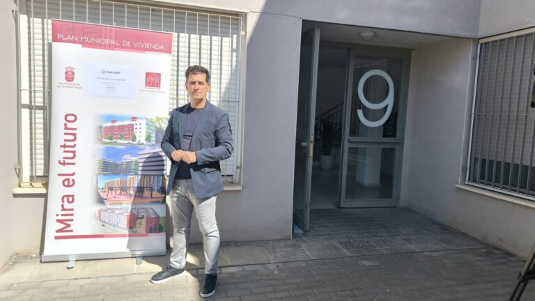 Jornada de puertas abiertas del Plan Municipal de Vivienda a la espera del sorteo ante notario