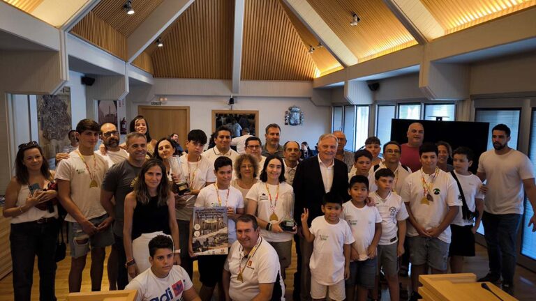 El Ayuntamiento de Ciudad Real recibe a los campeones nacionales de la Escuela de Pesca