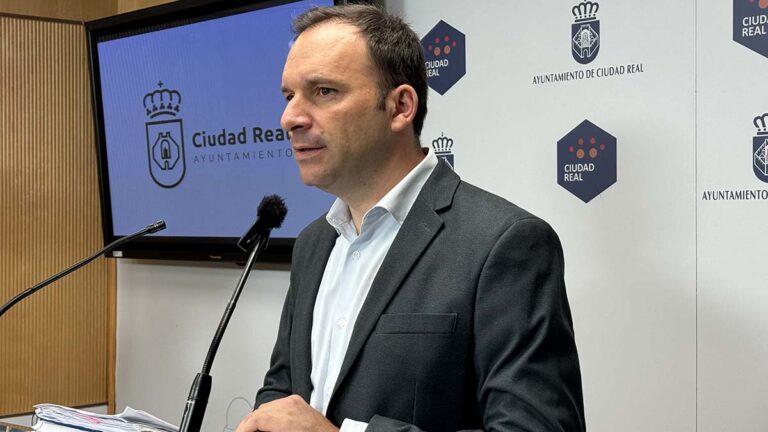 El Ayuntamiento de Ciudad Real lamenta la «falta de respuesta» del Gobierno regional ante la solicitud de mejora de medios sanitarios