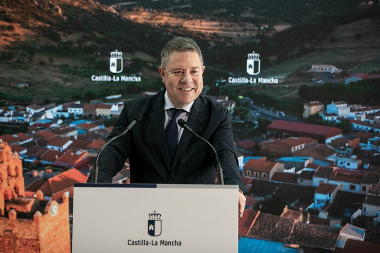 García-Page confía en que el nuevo Estatuto de Castilla-La Mancha “traiga en los próximos veinte años otro medio millón de habitantes” a la región
