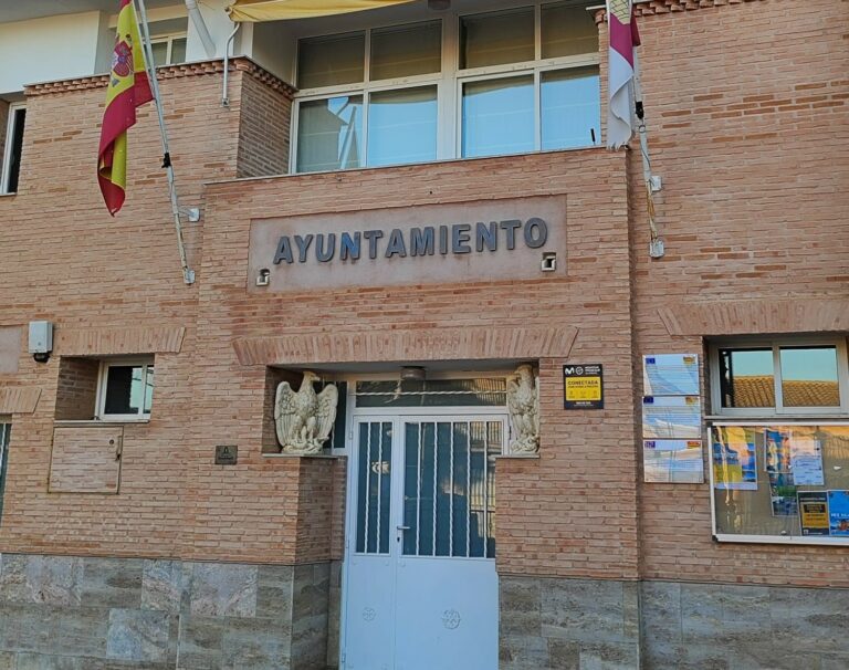 El alcalde de El Torno se queda de nuevo sin oposición tras la quinta dimisión del PP en menos de dos años y medio