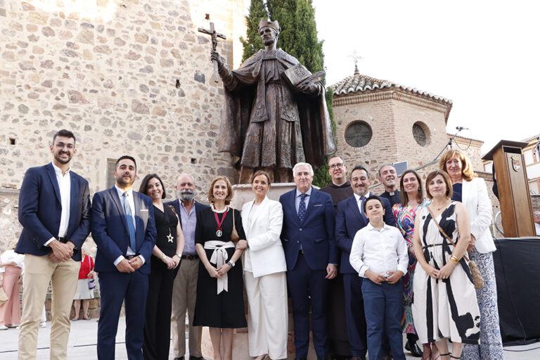 Almodóvar del Campo dedica un monumento en bronce a san Juan de Ávila bajo su condición de Doctor de la Iglesia Universal
