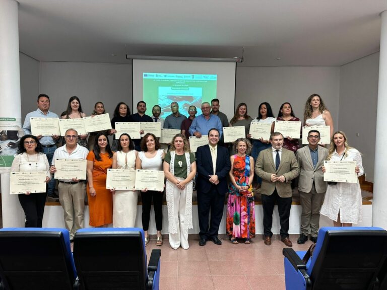 20 alumnos finalizan el Curso de Creación y Consolidación Empresarial del Programa Emprende y Avanza en Agudo