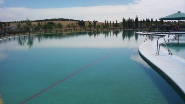 Ciudad Real: Fallece un hombre tras ser encontrado inconsciente en el interior de una piscina de las Playas del Vicario 