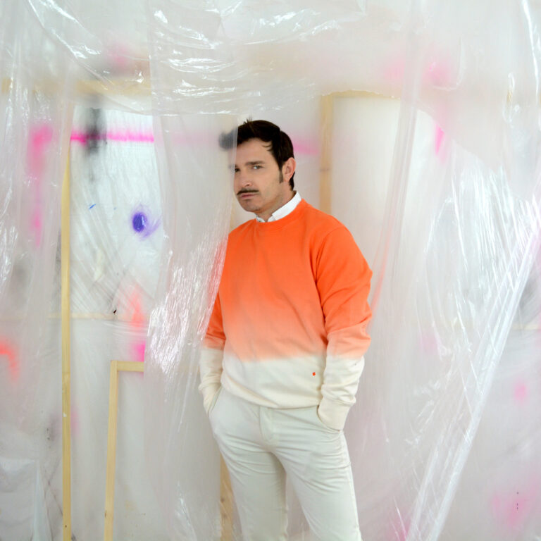 El artista manchego Jesús Calzada será el autor y presentador del cartel anunciador de la Real Feria de Agosto de Antequera 2024