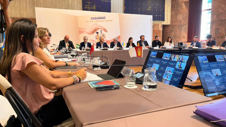 El Gobierno de Castilla-La Mancharatifica el acuerdo de colaboración para la protección y acogida de menores no acompañados en nuestro territorio