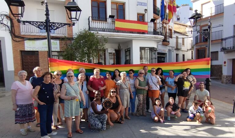 Fuencaliente desarrolla un proyecto social para reivindicarse como espacio turístico para la comunidad LGTBI