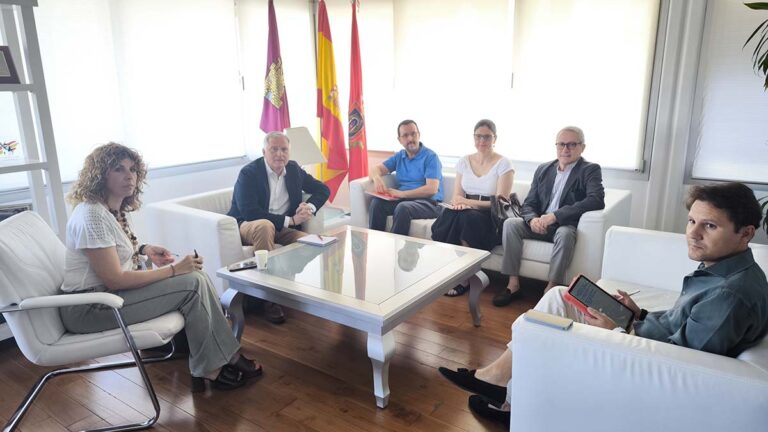 El Ayuntamiento de Ciudad Real traslada a arquitectos e ingenieros el Plan Estratégico de Urbanismo y las novedades en la nueva ordenanza de licencias