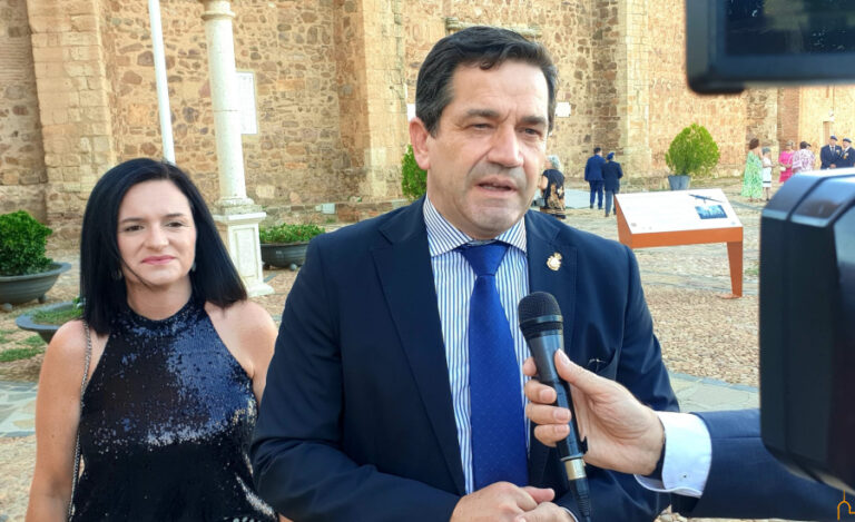 Valverde resalta las enormes potencialidades patrimoniales y turísticas de Ciudad Real en los actos en honor a la Virgen del Carmen en Viso del Marqués