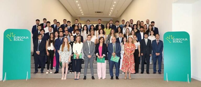 84 universitarios inician sus prácticas en Eurocaja Rural