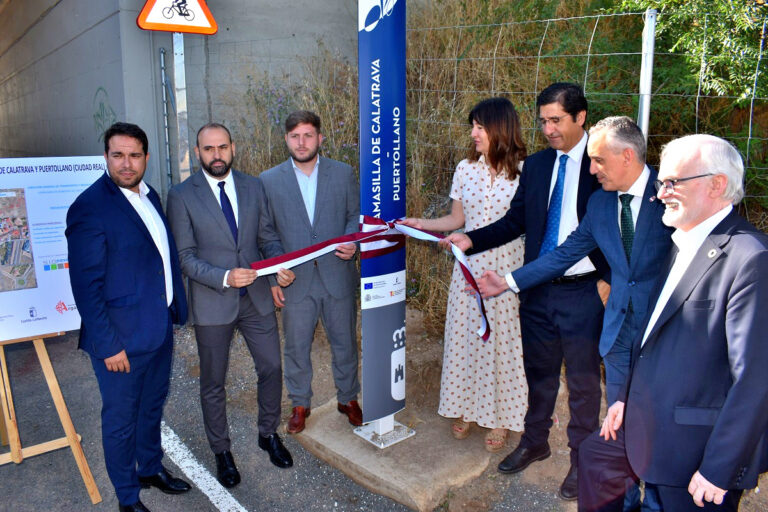 Inaugurado el nuevo carril bici entre Argamasilla de Calatrava y Puertollano tras una inversión de casi medio millón de euros