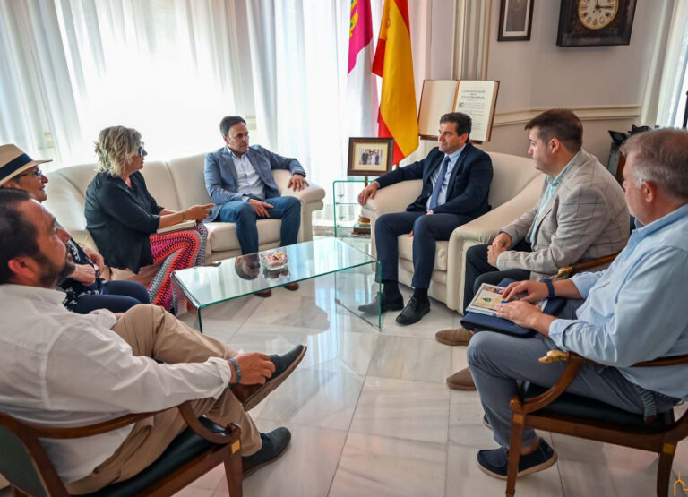 Valverde muestra su satisfacción porque Ciudad Real será sede en 2026 del XVI Congreso Nacional de Regantes