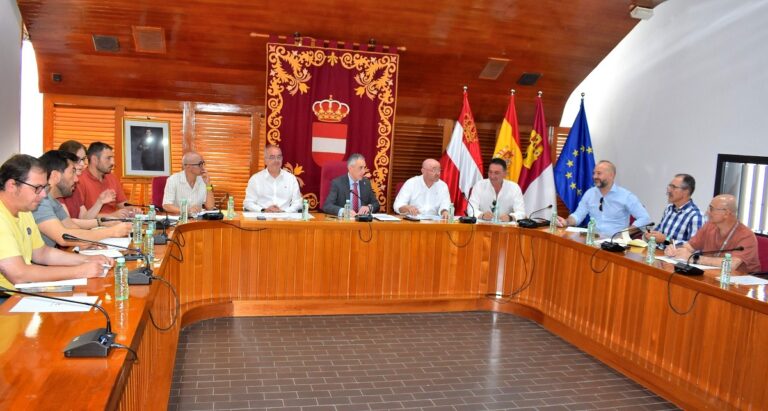 El Gobierno regional contribuye al refuerzo de los equipos de protección en el marco del convenio del Plan de Emergencia Exterior de Puertollano
