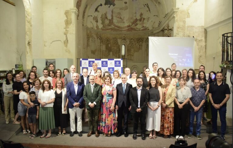 El alcalde de Puertollano valora el esfuerzo público-privado para el desarrollo del Programa de las Lanzaderas de Empleo