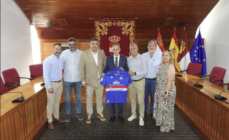 La nueva directiva del Calvo Sotelo presenta al alcalde de Puertollano sus objetivos