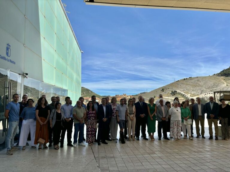 El Gobierno regional y siete grupos de desarrollo rural estudiarán la capacidad de absorción de CO2 en terrenos agrícolas y ganaderos para crear sumideros de carbono