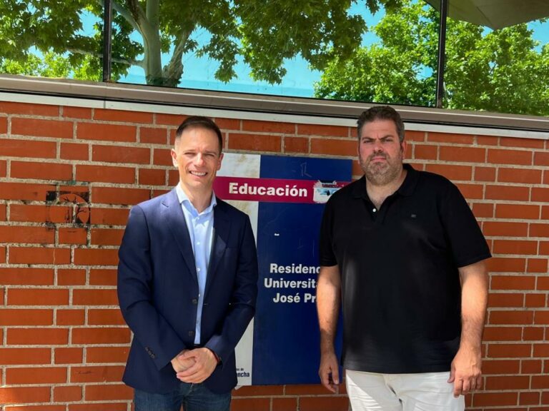 Cerca del 60 por ciento de los estudiantes de las residencias universitarias de la Junta repite su estancia para el próximo curso