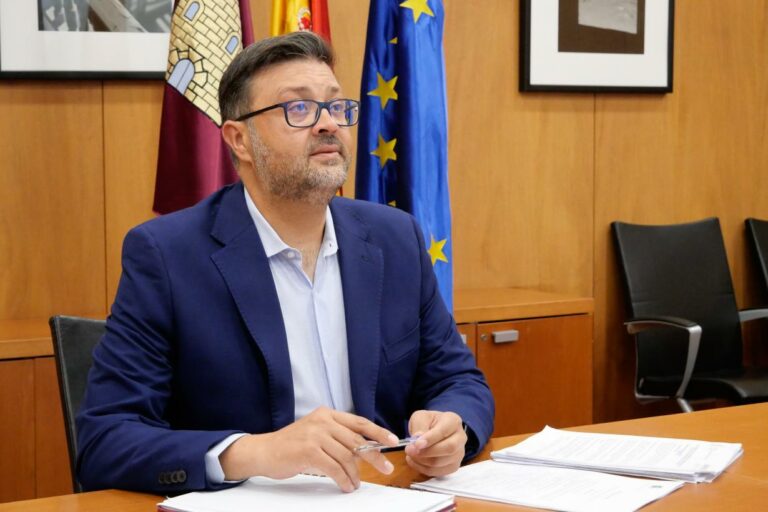 El Gobierno regional recibirá más de 20 millones de euros para el desarrollo e implementación de diferentes programas educativos en la Comunidad Autónoma