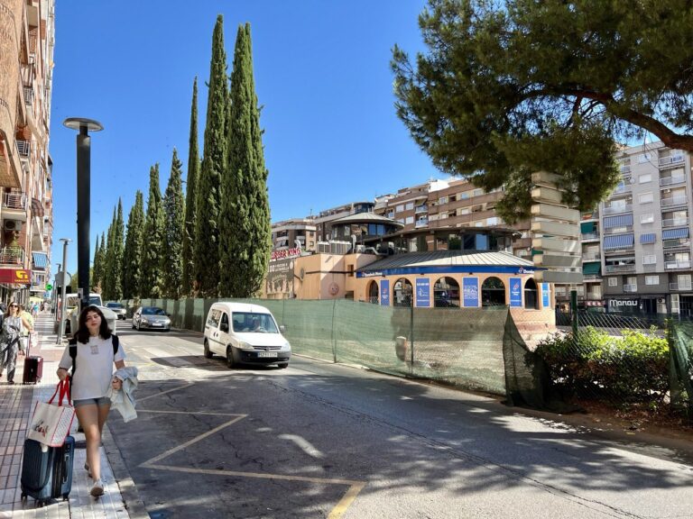 Puertollano: El equipo de Gobierno confía en reanudar en verano las obras del Paseo del Bosque «una vez que la Junta resuelva el contrato»